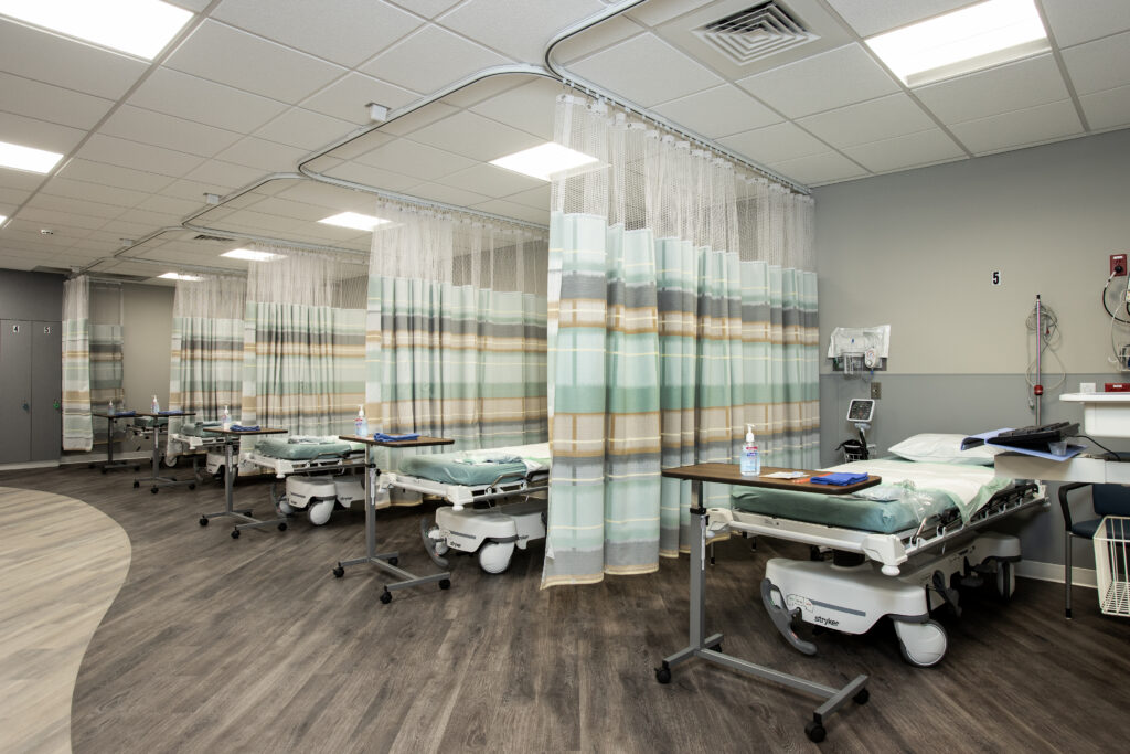 Cardiovascular Experts Patient recovery area